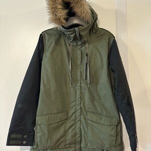 Women's Ski/Snowboard Jacket with Faux Fur Hood
